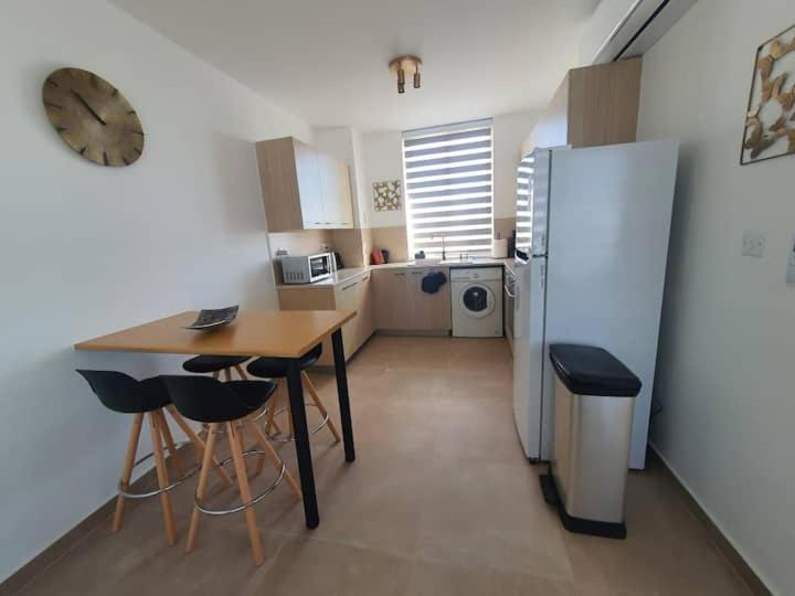 Anamor Apartment 408 拉纳卡 外观 照片